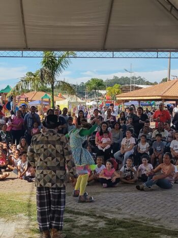 Vila da Família Encanta Público em Evento Realizado no Parque Linear de Mairiporã